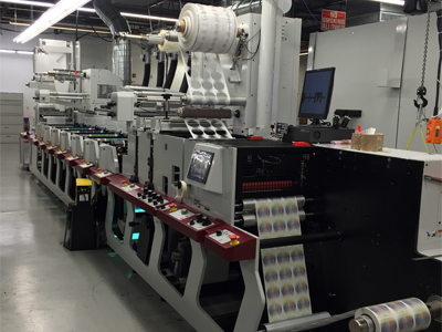 Custom Labels invests in Mark Andy press